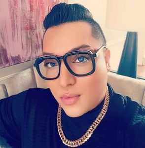 Meet your Posher, Chiqui